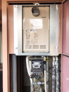 給湯器施工事例 堺市北区 T様邸 Rinnai(リンナイ) RUF-VK2400SAT(B)