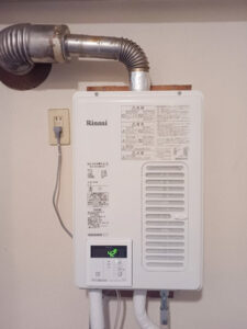 給湯器取替施工事例 大阪市中央区 J様邸 Rinnai(リンナイ) RUX-V1615SWFA(A)-E