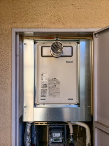 ガス給湯器施工事例 京都市中京区 Rinnai RUX-A1616W-E